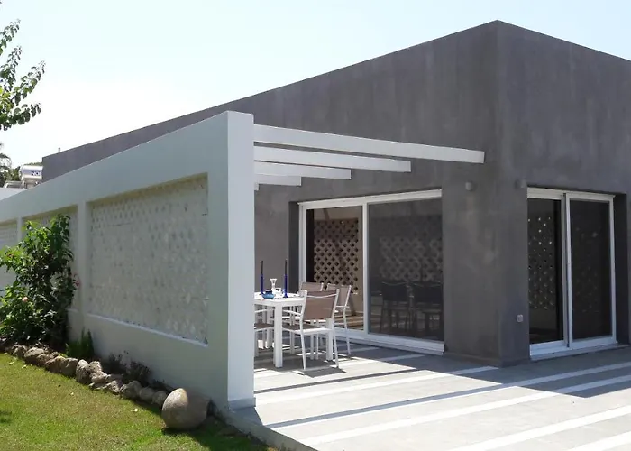 Elpiniki * إكْسِيا