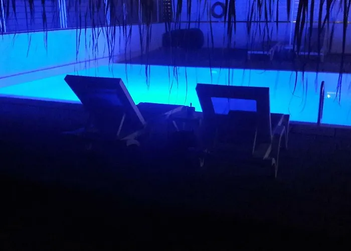 Elpiniki فيلة إكْسِيا