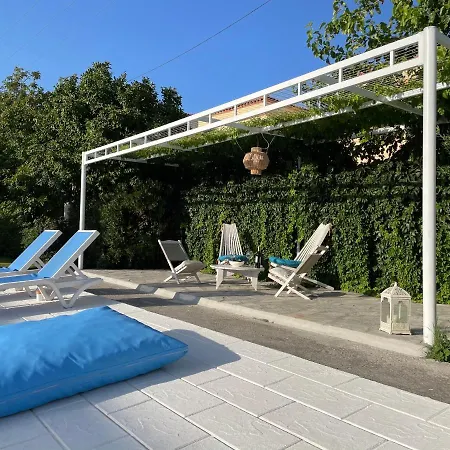 Elpiniki איקסיה