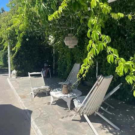 Elpiniki Villa *